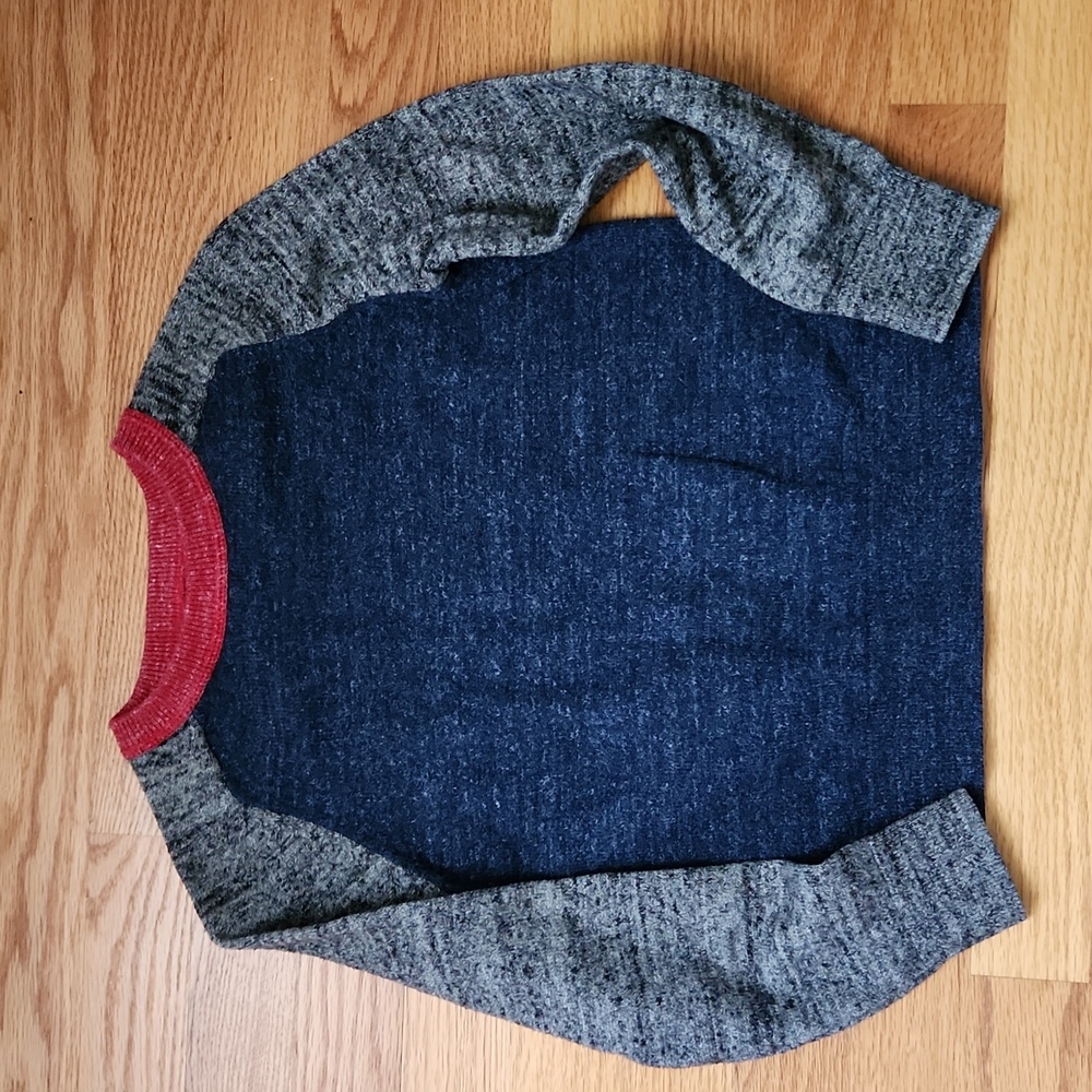 GAP kids size Small colorblock knit sweater red/charcoal grey/navy